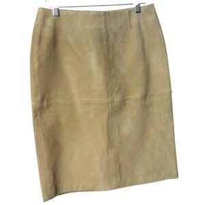 Newport News Vintage Tan Suede Pencil Skirt Sz 8 EUC Neutrals Quiet Luxury Fall